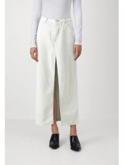 103628 RIDERS GONNA BULL...